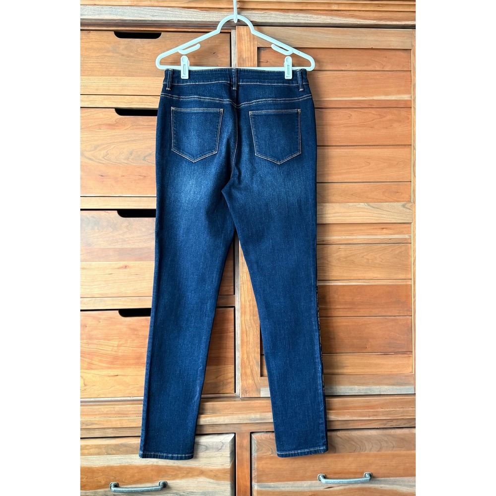 Chico's Platinum Foiled‎ Lace Jeggings Size 0 (Standard Size 4) - Picture 3 of 6